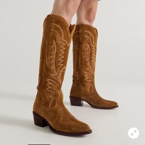 Tecovas The Abby Suede Sienna